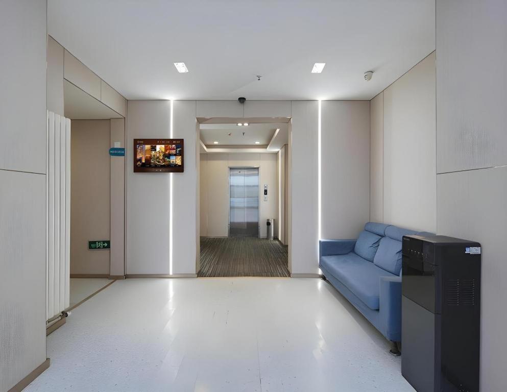 Jinjiang Inn Qingdao Wuxi Square Nanjing Road Metro Station Exterior foto